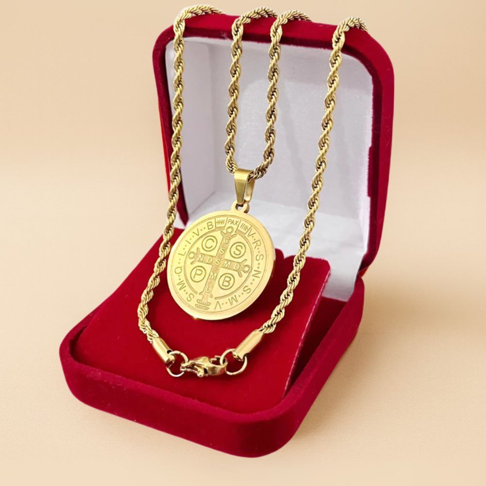 Corrente Medalha de São Bento – Banhada a Ouro 18K
