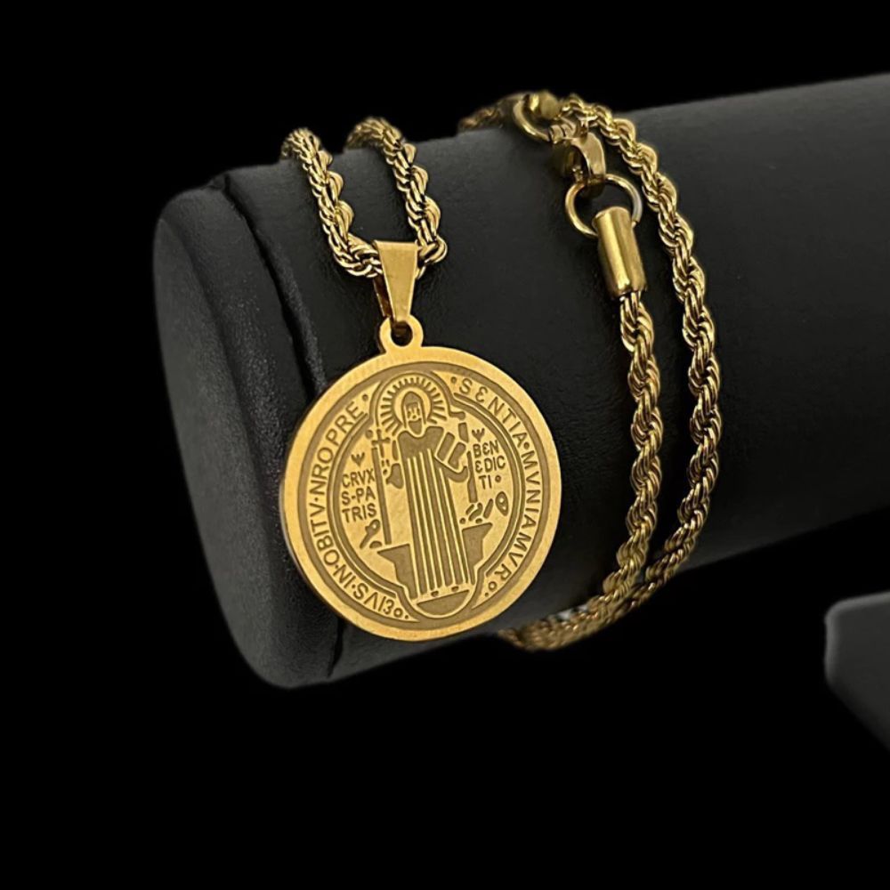 Corrente Medalha de São Bento – Banhada a Ouro 18K